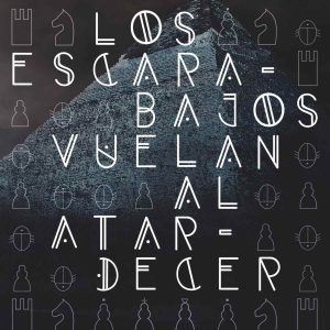 LOS ESCARABAJOS VUELAN AL ATARDE SM