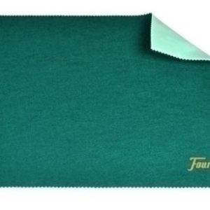 Tapete punzonado 40 x 50 cm con goma verde